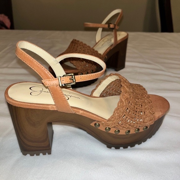 Jessica Simpson Platform Sandal style Heels ABSOLUTELY GORGEOUS!!! Size 8.5 - Picture 3 of 12